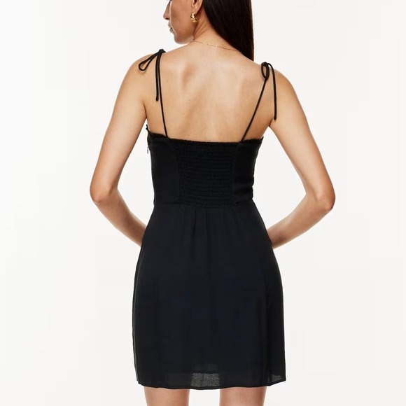 WILFRED Aritzia Fable Smocked Tie Strap Black ReCrepe Sweetheart Mini Dress 4 - Picture 2 of 7